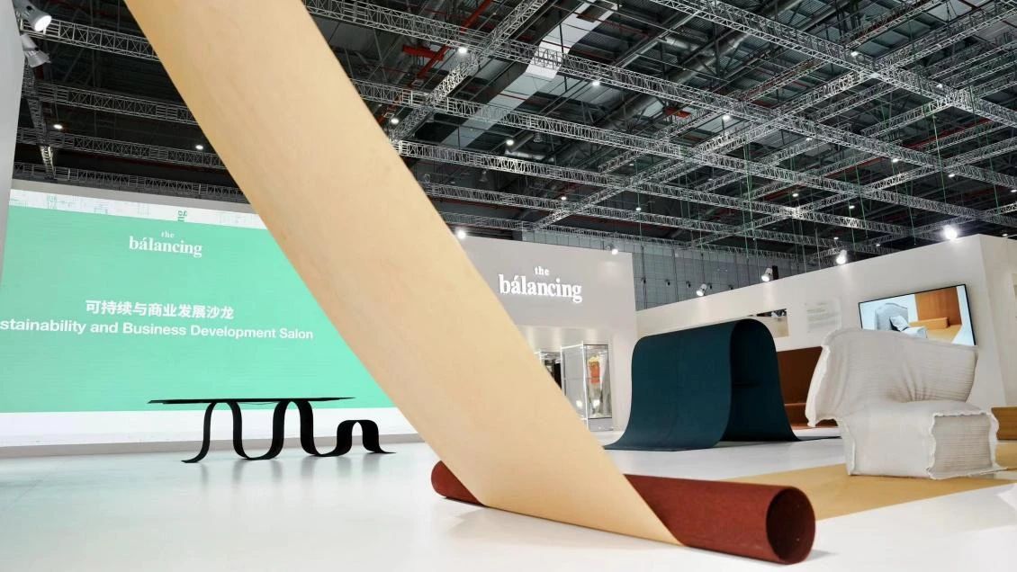 武漢展會(huì)設(shè)計(jì)搭建公司領(lǐng)你看最具有創(chuàng)意00家企業(yè)展臺(tái)的2023進(jìn)博會(huì)（百聯(lián)集團(tuán)展臺(tái)）3