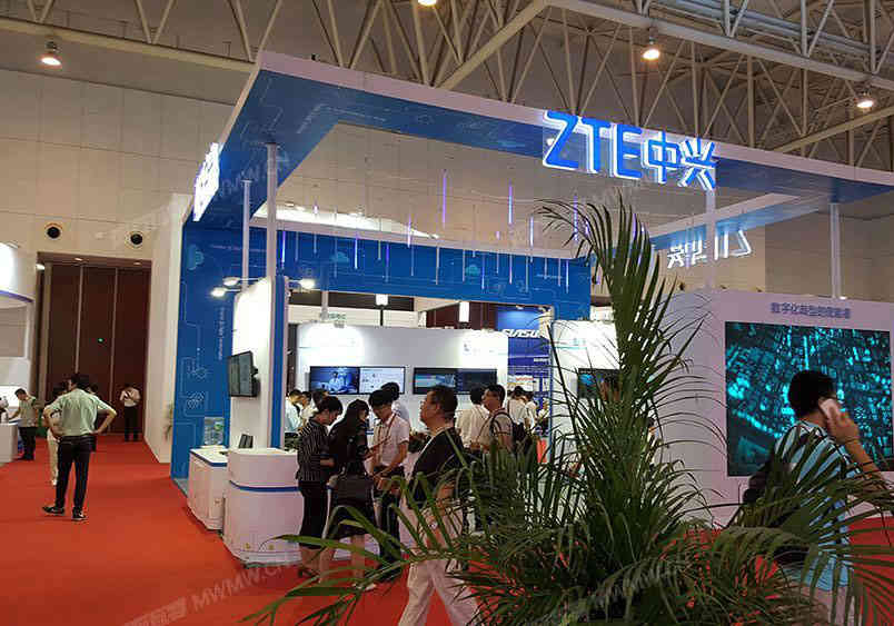 邵武市現(xiàn)代實業(yè)有限公司參展廣州國際家具博覽會1